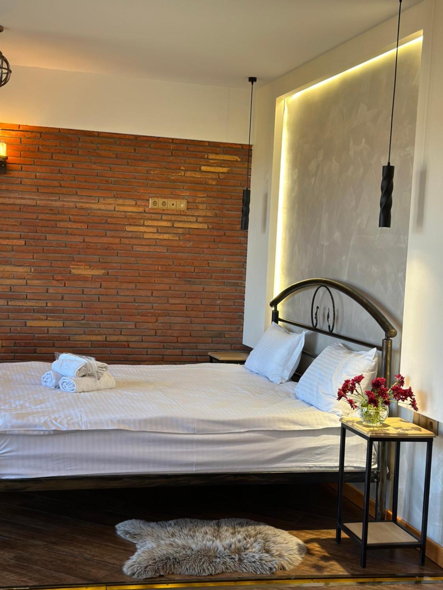 Wine Hills Hotel Tbilisi Eksteriør billede