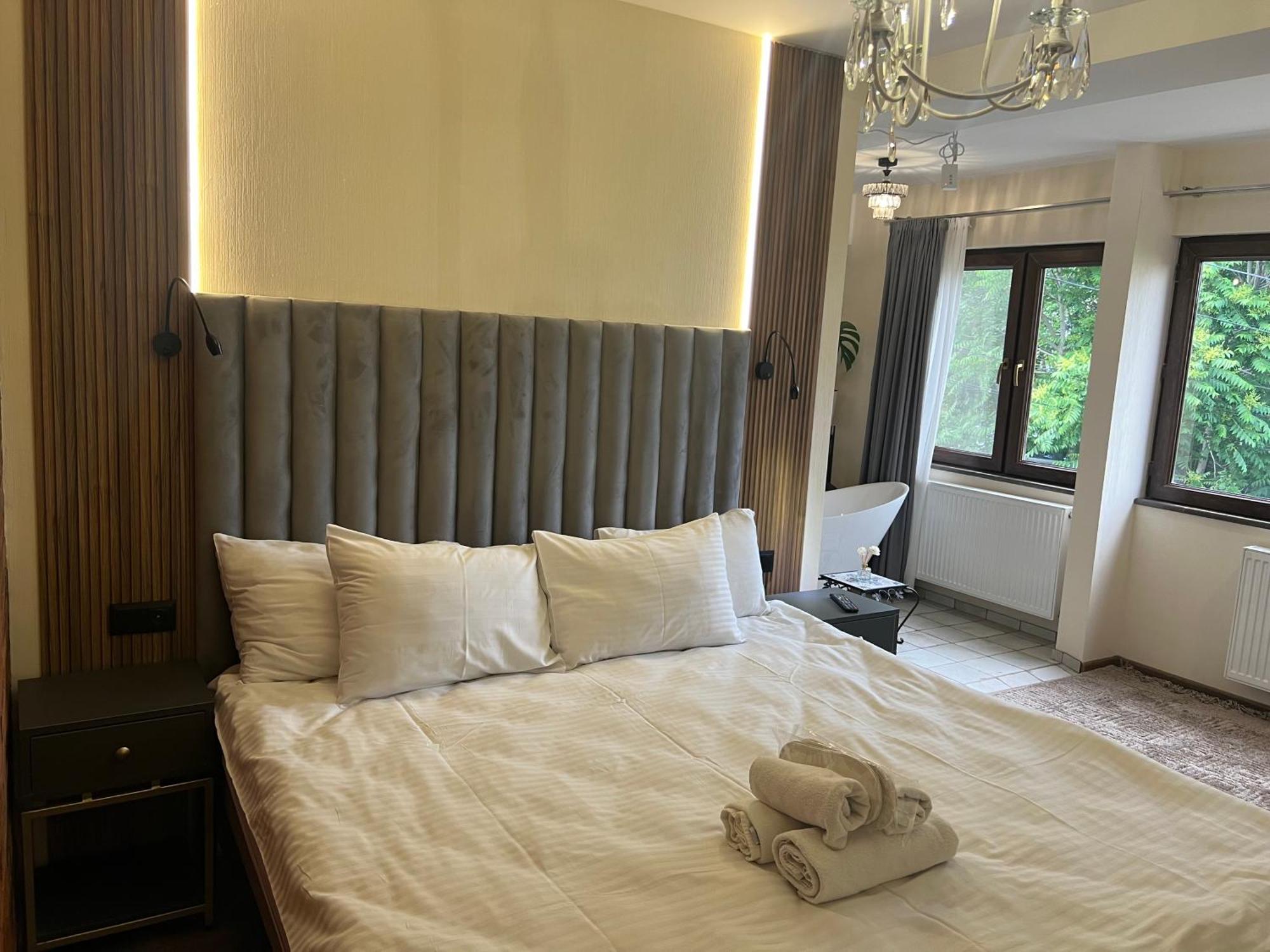 Wine Hills Hotel Tbilisi Værelse billede