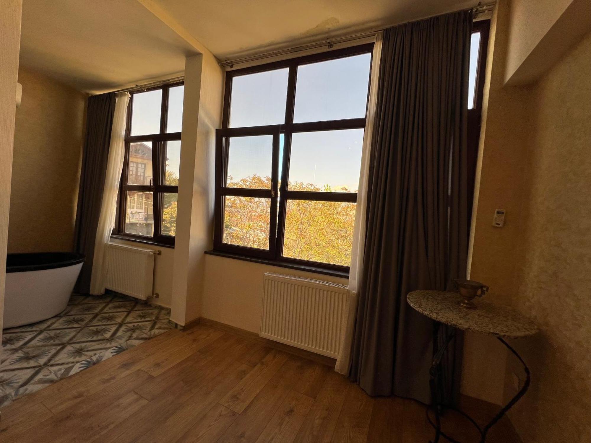 Wine Hills Hotel Tbilisi Eksteriør billede